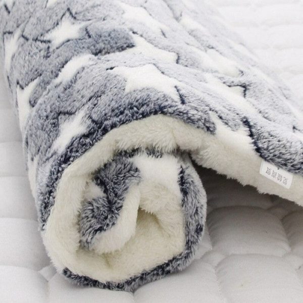 Pet Cushion Blanket For Dogs And Cats - Image 3